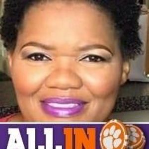 Meet your Posher, Carla